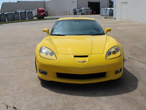Used 2007 Chevrolet Corvette Z06 w/ Preferred Equipment Group RWD image 38
