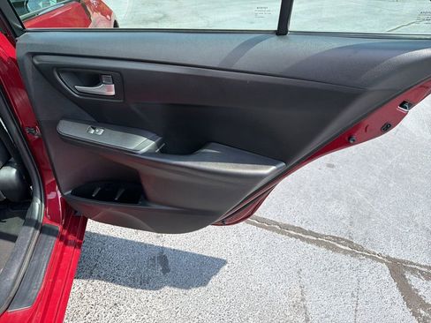 Used 2015 Toyota Camry LE FWD image 18
