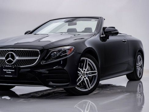 Used 2019 Mercedes-Benz E 450 4MATIC Cabriolet image 2