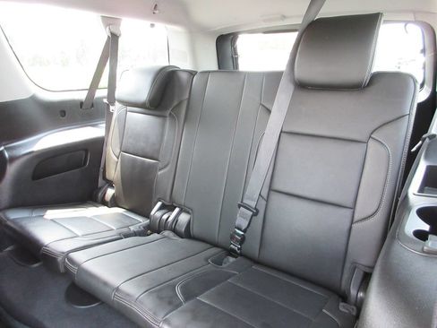 Used 2019 GMC Yukon XL Denali w/ Open Road Package RWD image 25
