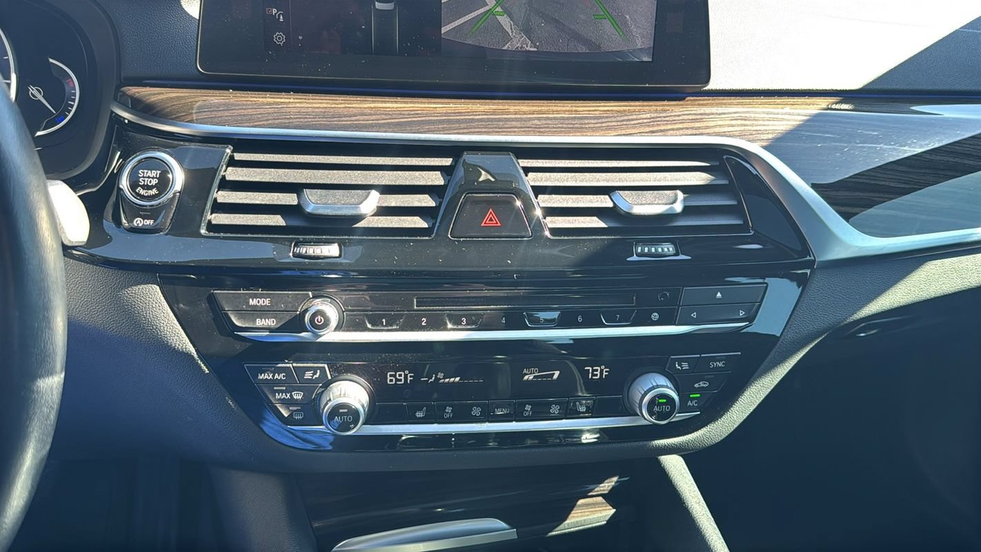 Used 2018 BMW 530i xDrive AWD/4WD image 30