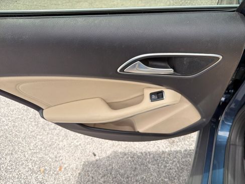 Used 2019 Mercedes-Benz GLA 250 image 38