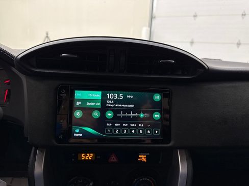 Used 2020 Toyota 86 image 16