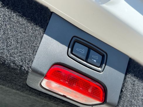 Used 2017 Porsche Cayenne GTS image 22