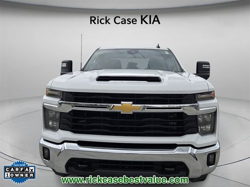 Used 2025 Chevrolet Silverado 2500 LT w/ Convenience Package image 5