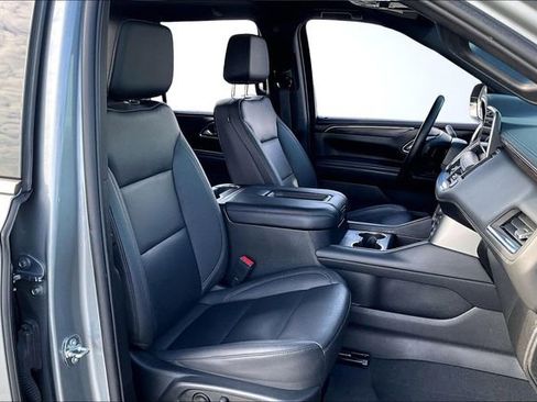 Used 2023 Chevrolet Tahoe LT w/ Luxury Package image 29