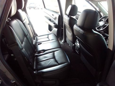 Used 2018 Nissan Pathfinder SL w/ Midnight Edition Package AWD/4WD image 18