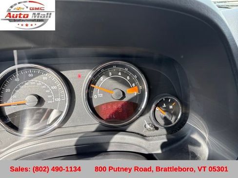 Used 2014 Jeep Compass Latitude w/ Sun/Sound Group image 17