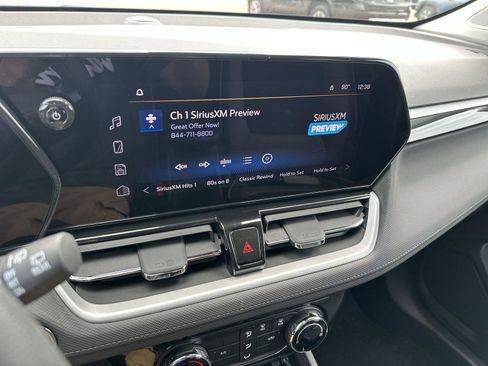 Certified 2024 Chevrolet TrailBlazer LT w/ Driver Confidence Package image 15