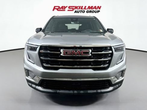 Used 2024 GMC Acadia Elevation w/ Luxury Package FWD image 2