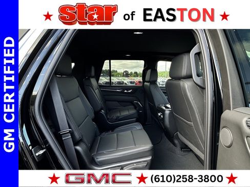 Used 2023 GMC Yukon Denali image 12