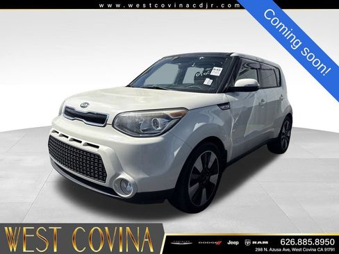 Used 2015 Kia Soul ! w/ Sun & Sound Package FWD image 3