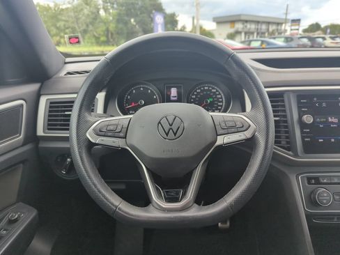 Certified 2021 Volkswagen Atlas Cross Sport SE FWD image 17