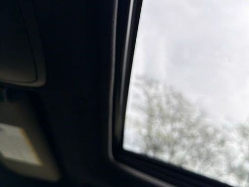 Used 2017 Toyota RAV4 SE AWD/4WD image 23