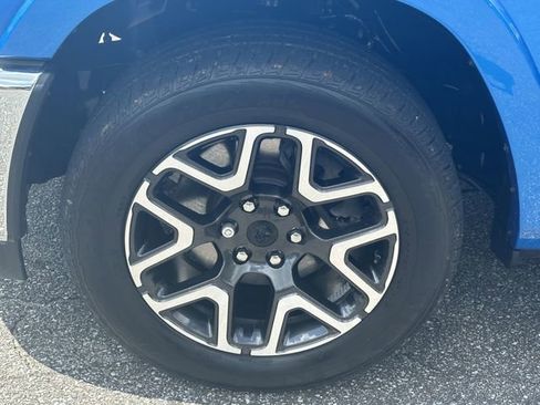 Used 2025 RAM 1500 Laramie image 11