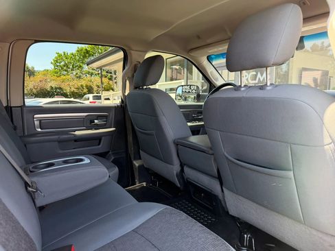 Used 2019 RAM 1500 Big Horn AWD/4WD image 25