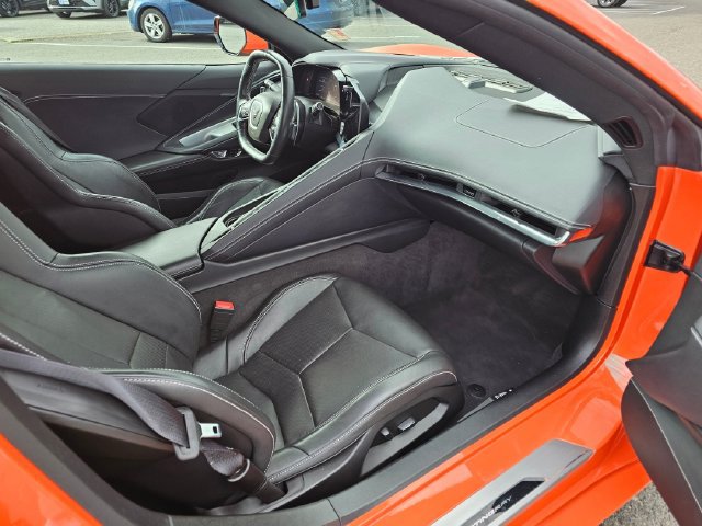Used 2020 Chevrolet Corvette Stingray Coupe RWD image 11