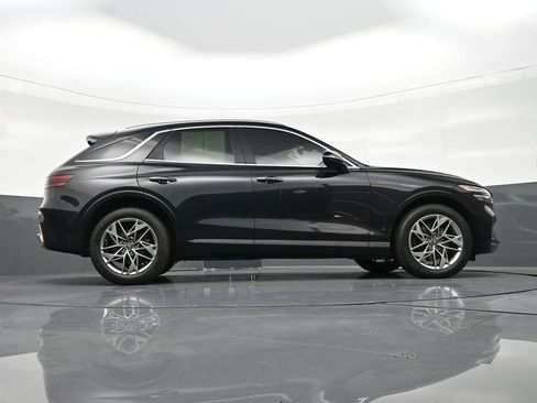 Used 2022 Genesis GV70 2.5T w/ Advanced Package image 29