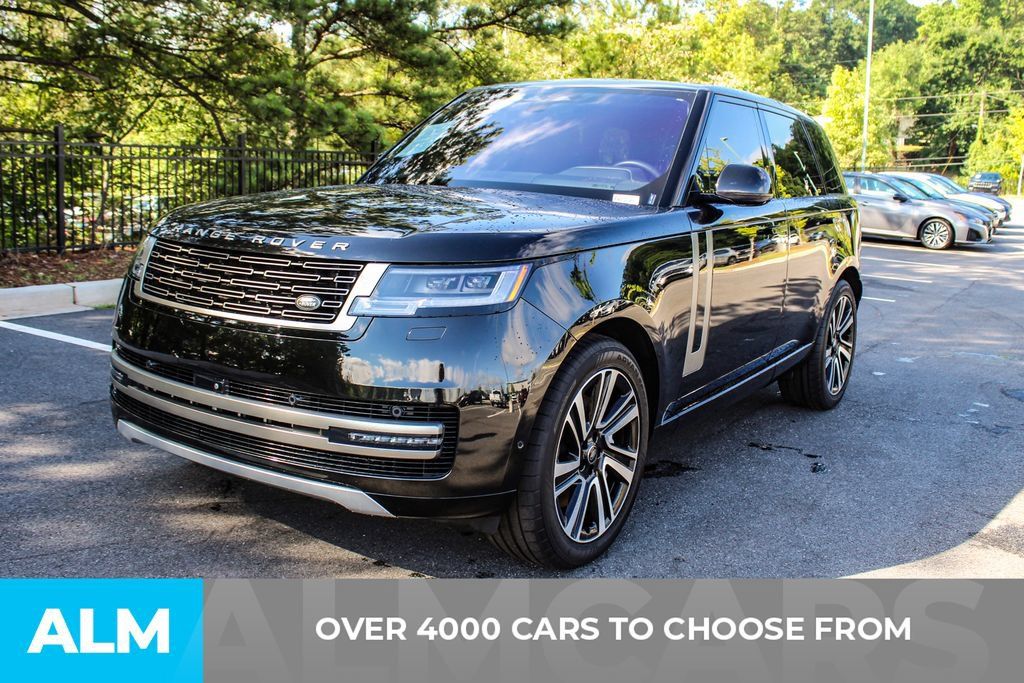 Used 2023 Land Rover Range Rover SE AWD/4WD image 2
