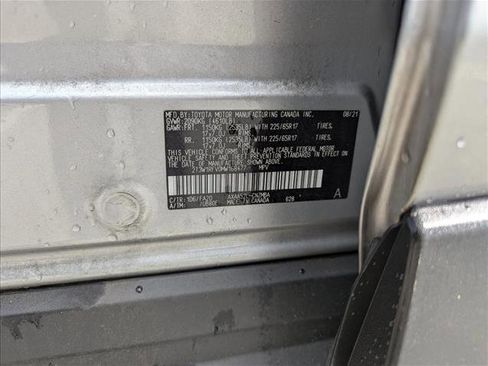 Used 2021 Toyota RAV4 XLE w/ Convenience Package image 30