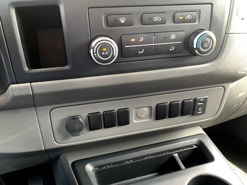 Used 2018 Nissan NV 1500 S image 13