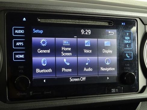 Used 2016 Toyota Tacoma TRD Sport image 29