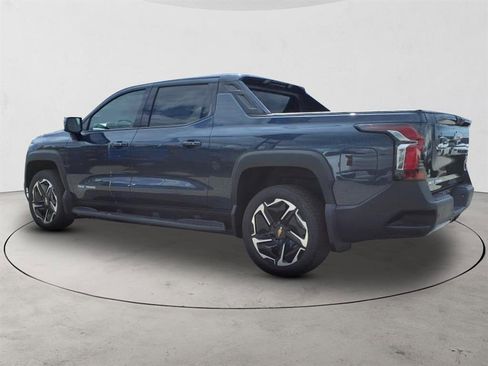 New 2026 Chevrolet Silverado EV LT image 8