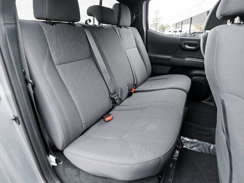 Used 2019 Toyota Tacoma TRD Off-Road image 34