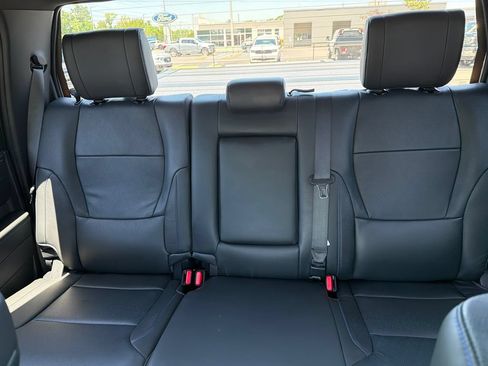 Used 2025 Toyota Tundra Platinum AWD/4WD image 33