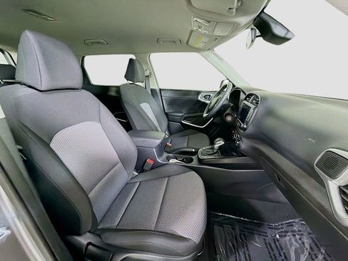 Used 2024 Kia Soul LX w/ Option Group 015 image 27