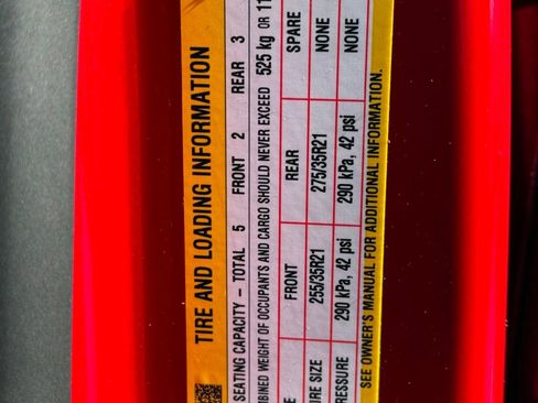 Used 2022 Tesla Model Y Performance image 38