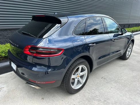 Certified 2018 Porsche Macan AWD/4WD image 10
