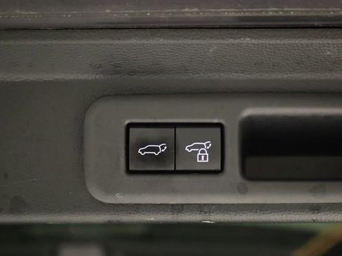 Used 2023 Toyota Sequoia Platinum image 37