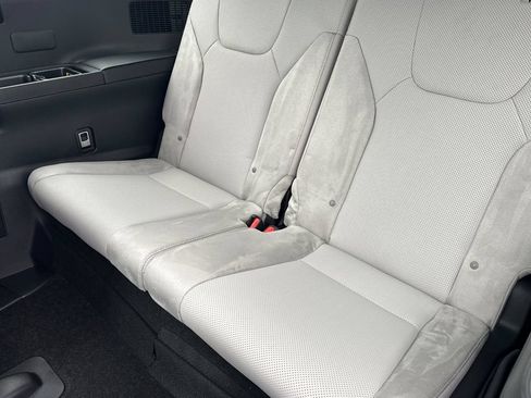 New 2026 Lexus TX 550h AWD Plug-In Hybrid image 15