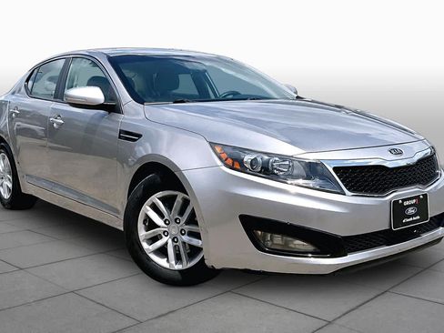 Used 2012 Kia Optima LX FWD image 3