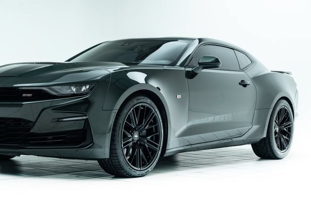 Used 2020 Chevrolet Camaro SS RWD image 9