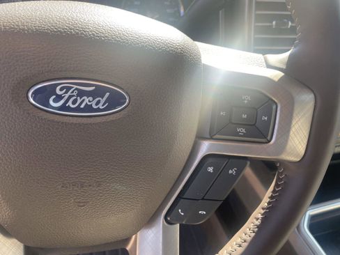 Used 2019 Ford F250 Limited w/ FX4 Off-Road Package AWD/4WD image 17