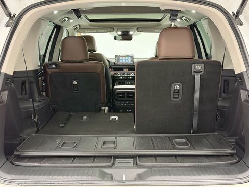 Used 2025 Honda Pilot Elite image 30