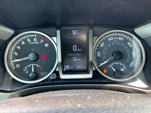 Used 2021 Toyota Tacoma SR5 RWD image 25