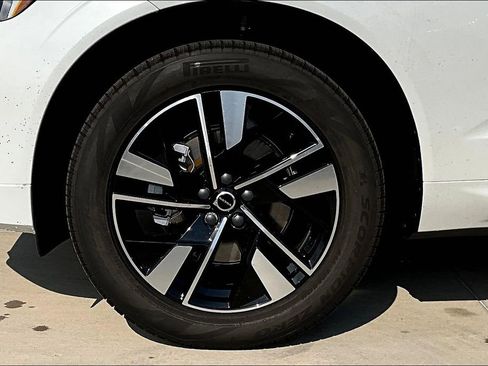 New 2026 Volvo XC60 B5 Core w/ Climate Package image 24