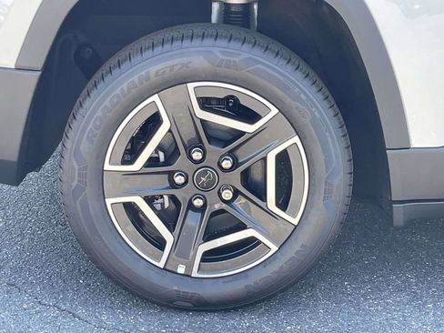 New 2026 Jeep Cherokee Laredo AWD/4WD image 14