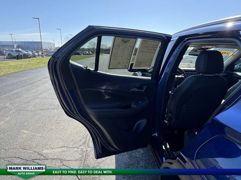 Used 2023 Buick Encore GX Select FWD image 19