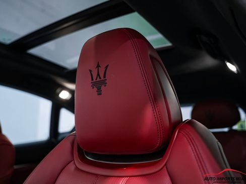 Used 2022 Maserati Levante Modena S AWD/4WD image 40