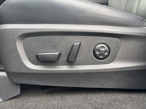 Used 2023 INFINITI QX60 Luxe w/ Performance Audio Package AWD/4WD image 15