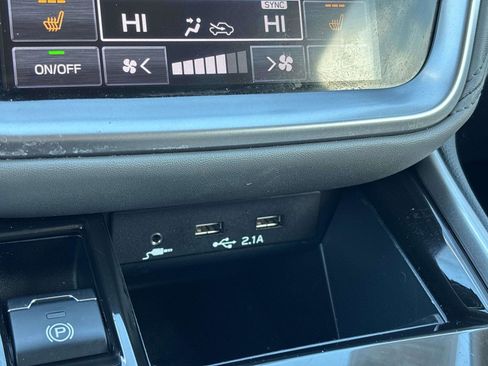 Used 2022 Subaru Outback Premium image 26