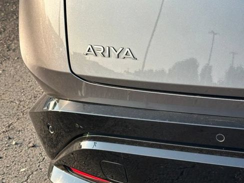 Certified 2023 Nissan Ariya AWD image 12