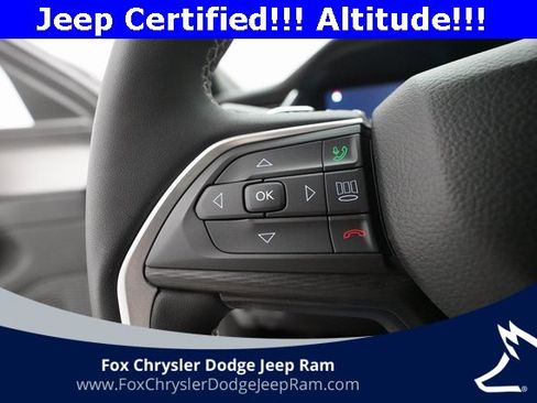 Used 2023 Jeep Grand Cherokee L Laredo image 19