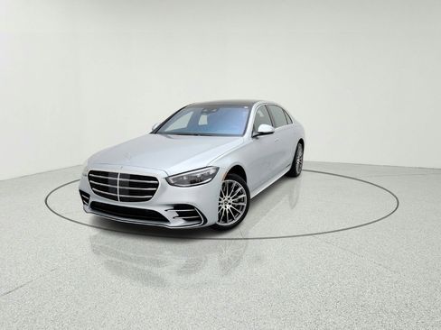 New 2026 Mercedes-Benz S 580 4MATIC Sedan image 2