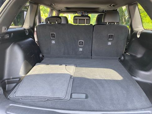 Used 2023 Jeep Grand Cherokee Altitude image 18