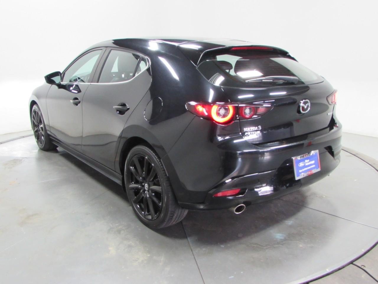 Used 2024 MAZDA MAZDA3 s FWD image 5